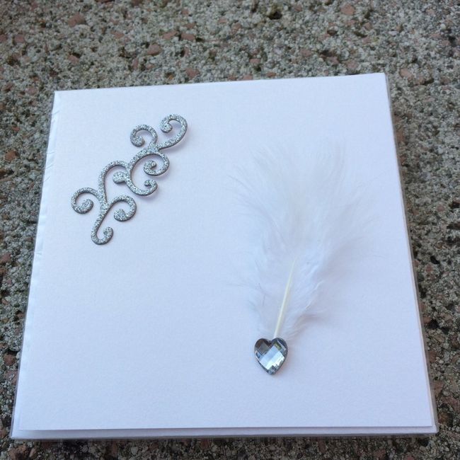 Idee deco et bon plan theme plume et diamant blanc et gris - 1