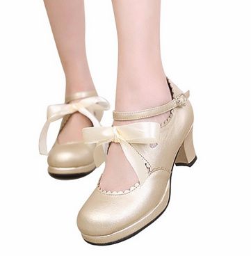 Chaussures de mariée dorées 3