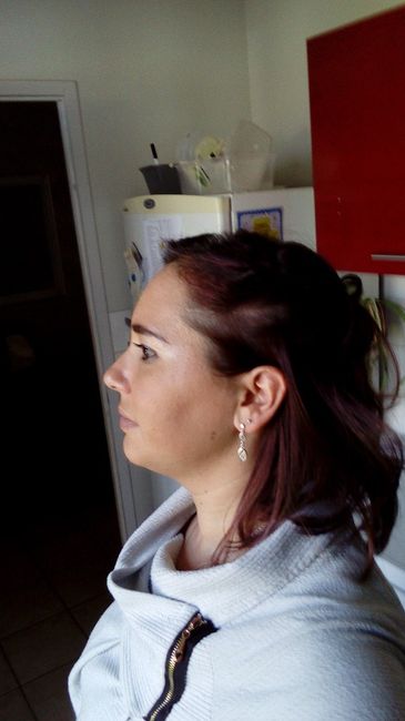Il y a une tresse sur le côté mais elle est trop fine, c'est le point à revoir