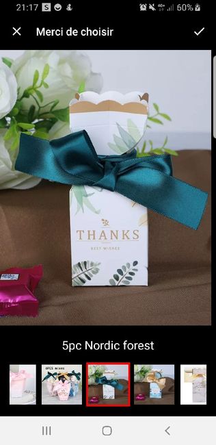 Dragées et contenant 1