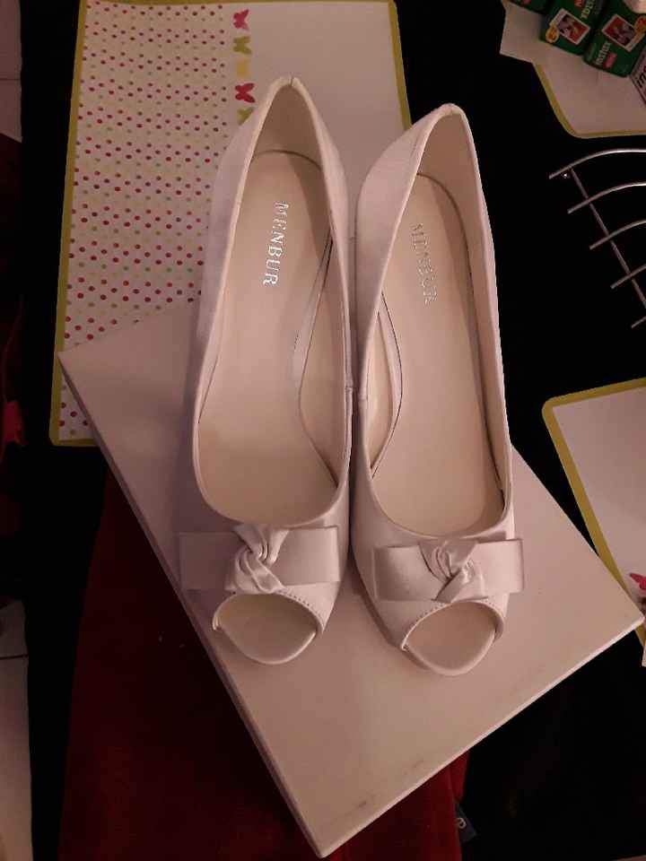 Où avez vous trouvé vos chaussures ? - 1