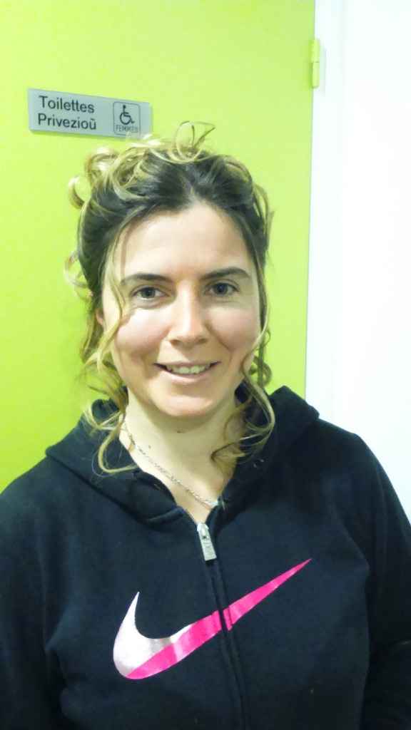 vue de face sans maquillage