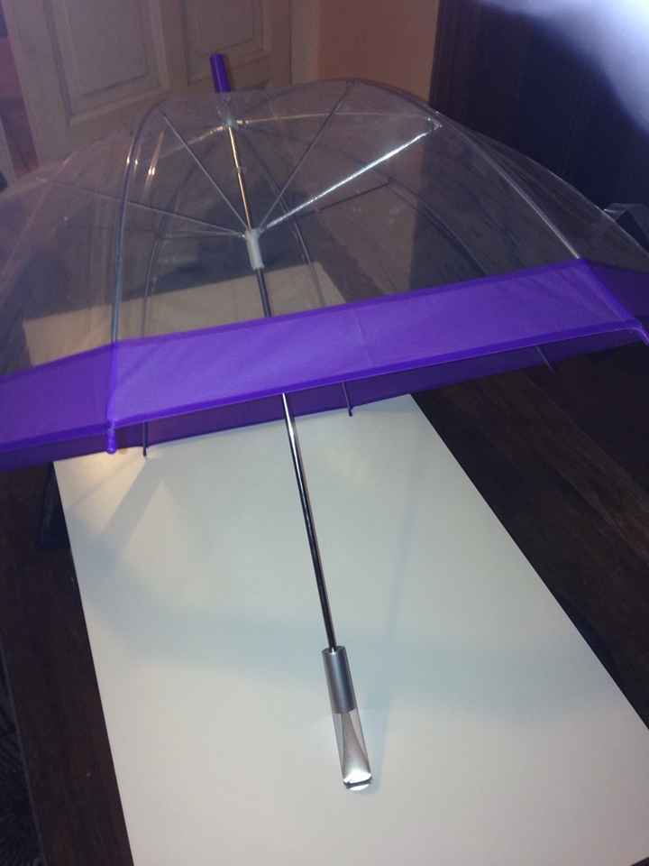 Le parapluie pour les mariage sous la pluie ! qui y a songé ? - 1