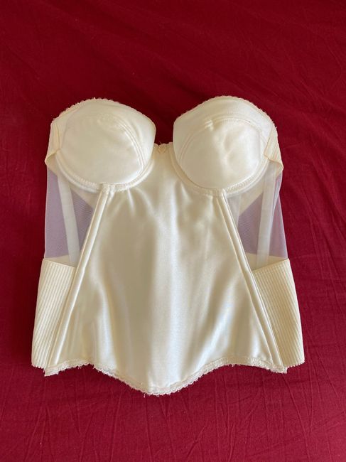 Bustier dos nu à céder - 2