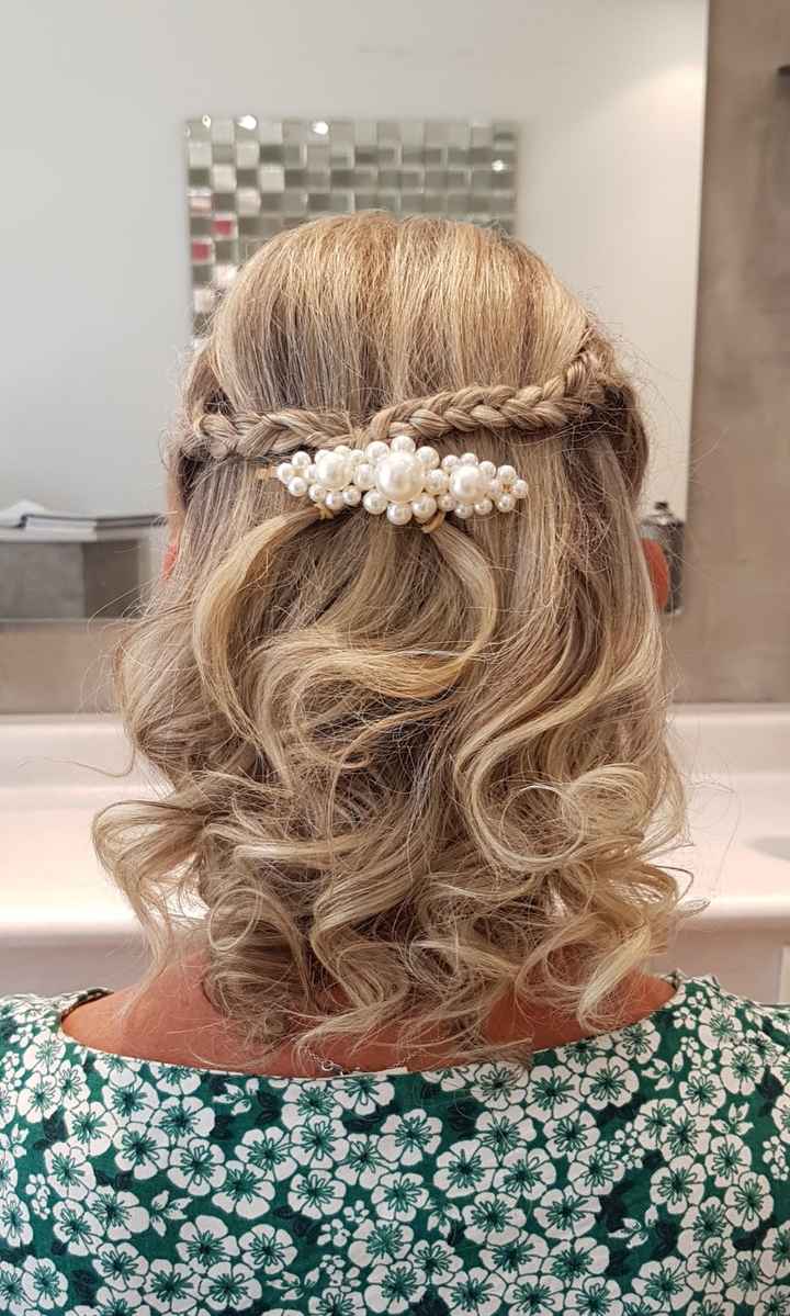 çA y est nous sommes mariés.. quelques photos.coiffure.maquillage.bouquet alliances - 1