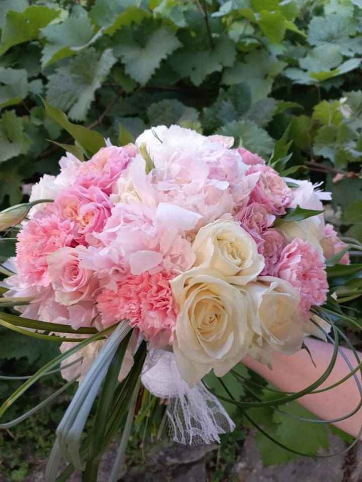 çA y est nous sommes mariés.. quelques photos.coiffure.maquillage.bouquet alliances - 3