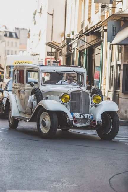 La voiture des mariés