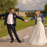 7 façons de porter sa robe de mariée pour tout déchirer ! - 1