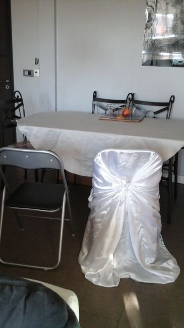 En panique sur les prix de locations de housse de chaise - 2