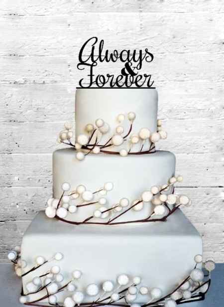 Notre cake toper