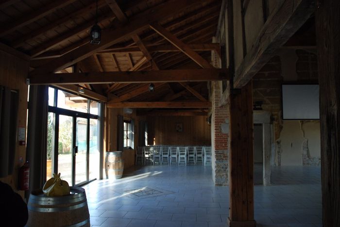 l'entrée de la salle