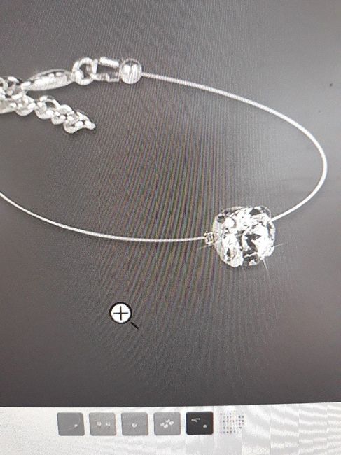 Au secours, le choix des bijoux. - 5