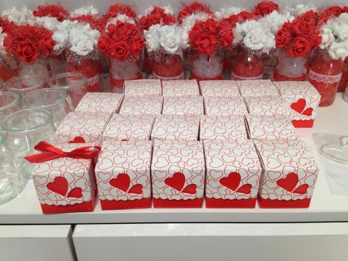 x 20 sans rubans car ils seront rajoutés au moment où je mettrai les bonbons dedans pour les enfants
