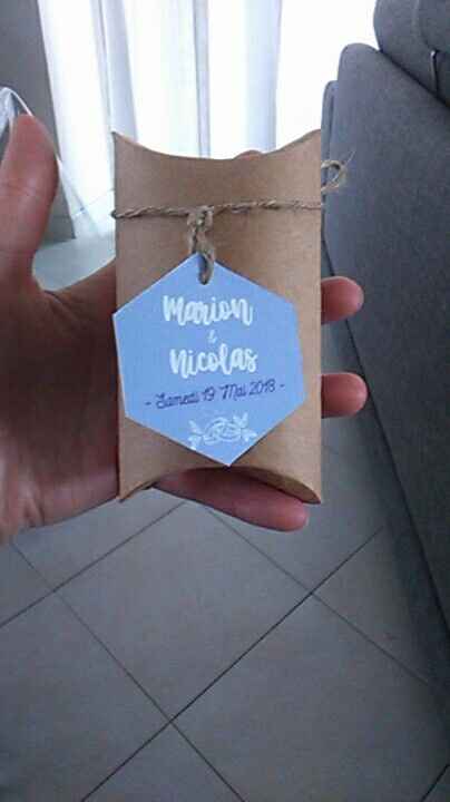 Contenant à dragées - 1