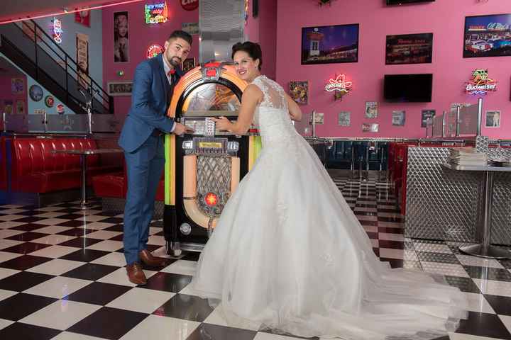 Mariage rock and roll, musique, rouge, noir, blanc - 2