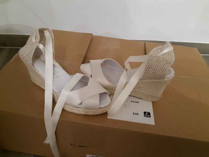 Pas facile les chaussures.. ! - 1