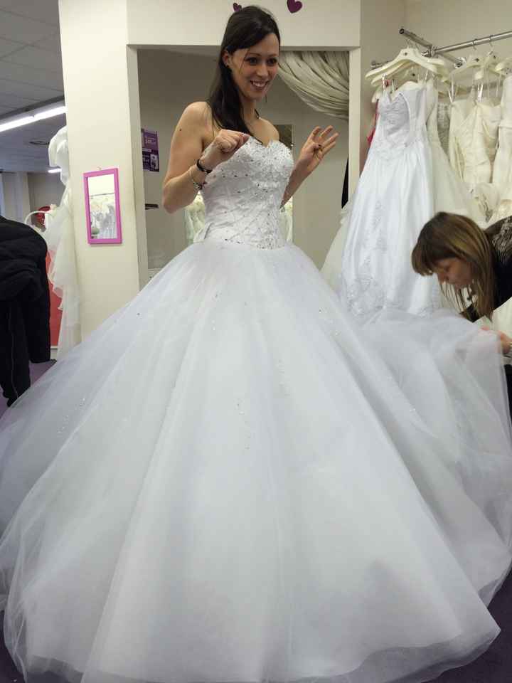 Sésame, ouvre-toi ! - La robe de mariée - 1