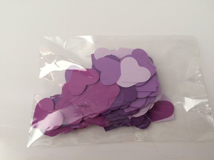Confettis coeur (non utilisés) (2 sachets de 250 petits coeurs)