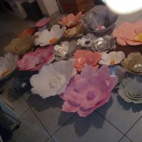 fleur en papier cartonné