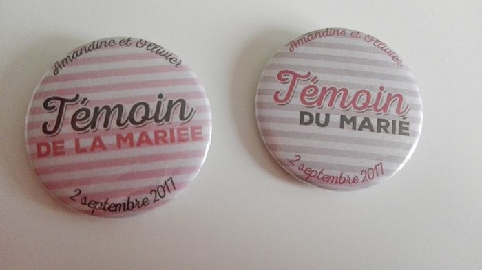 Badges personnalisés témoins
