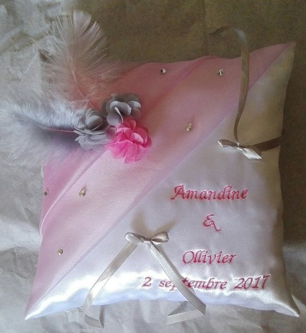 Coussin d'alliances personnalisé