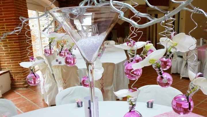 vases martini et orchidées