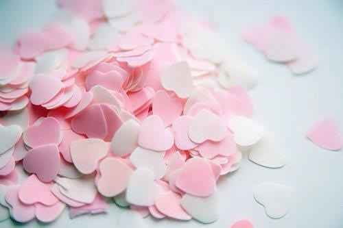 Confettis en forme de cœur vous en pensez quoi ?