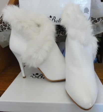 Bottines blanches avec fourrure