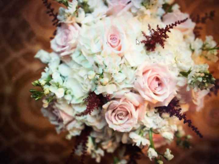 Bouquet  blanc ou bouquet coloré ? - 1