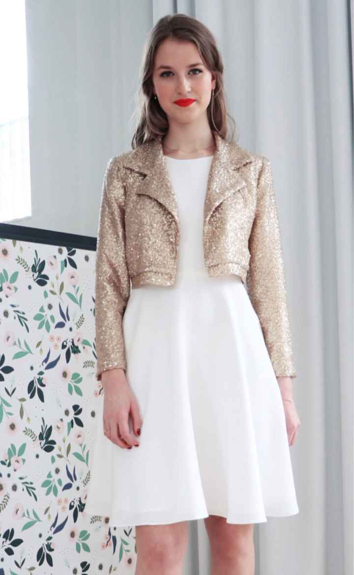 Robe civile et problématique de chaussures - 1