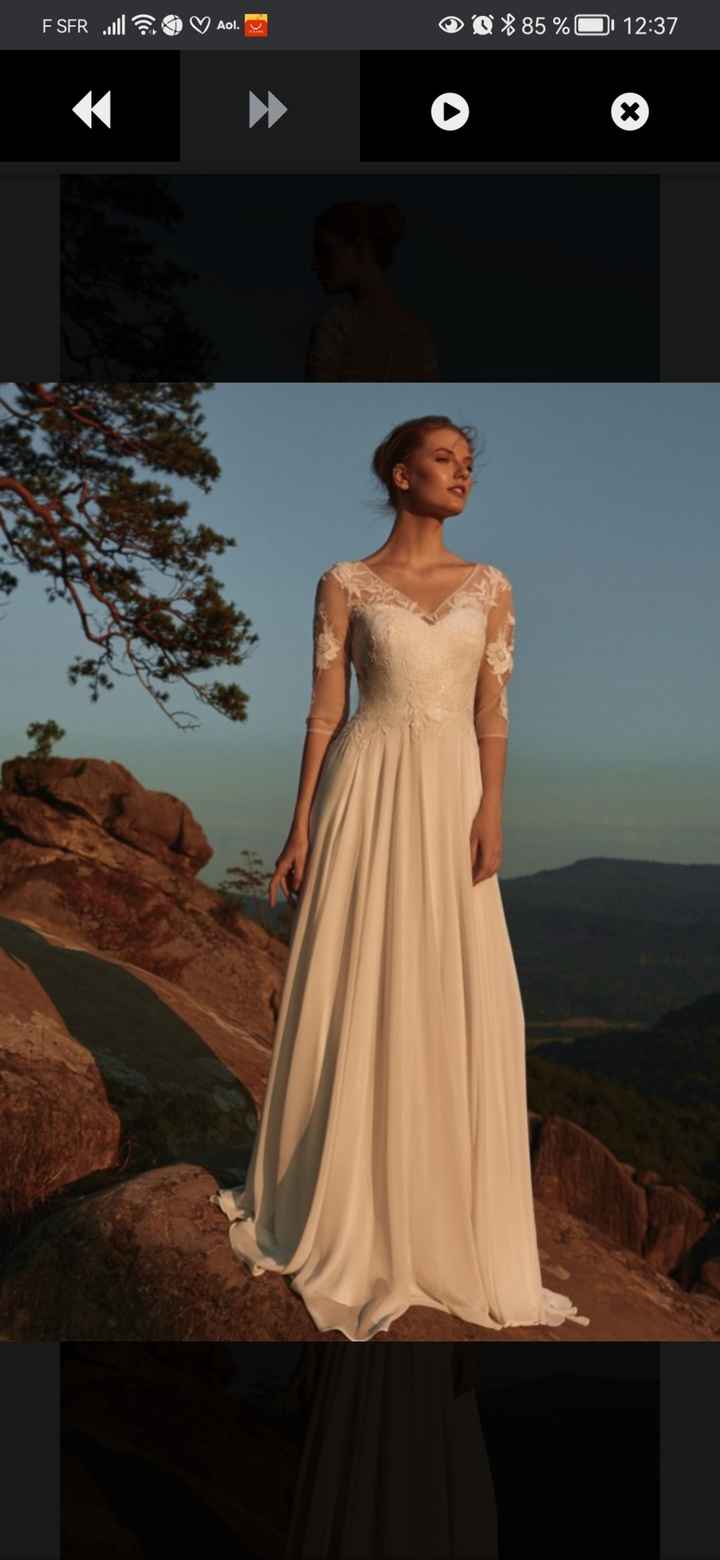 Choisis la robe de tes rêves sur notre catalogue 👰 - 1
