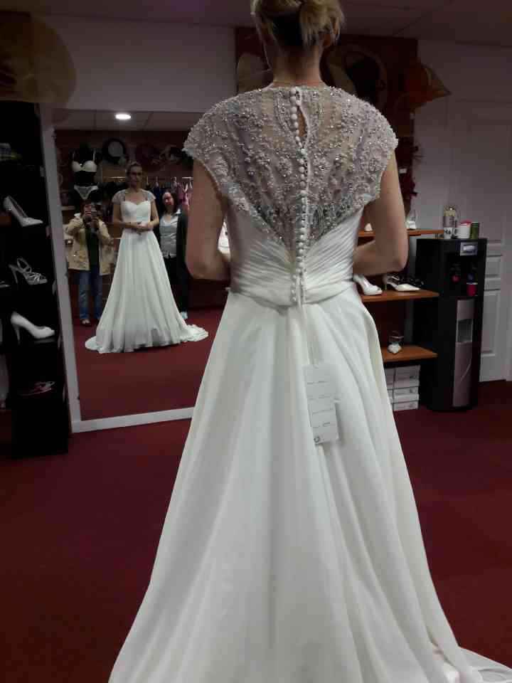  Quelle Coiffure adaptée à la robe ? - 2