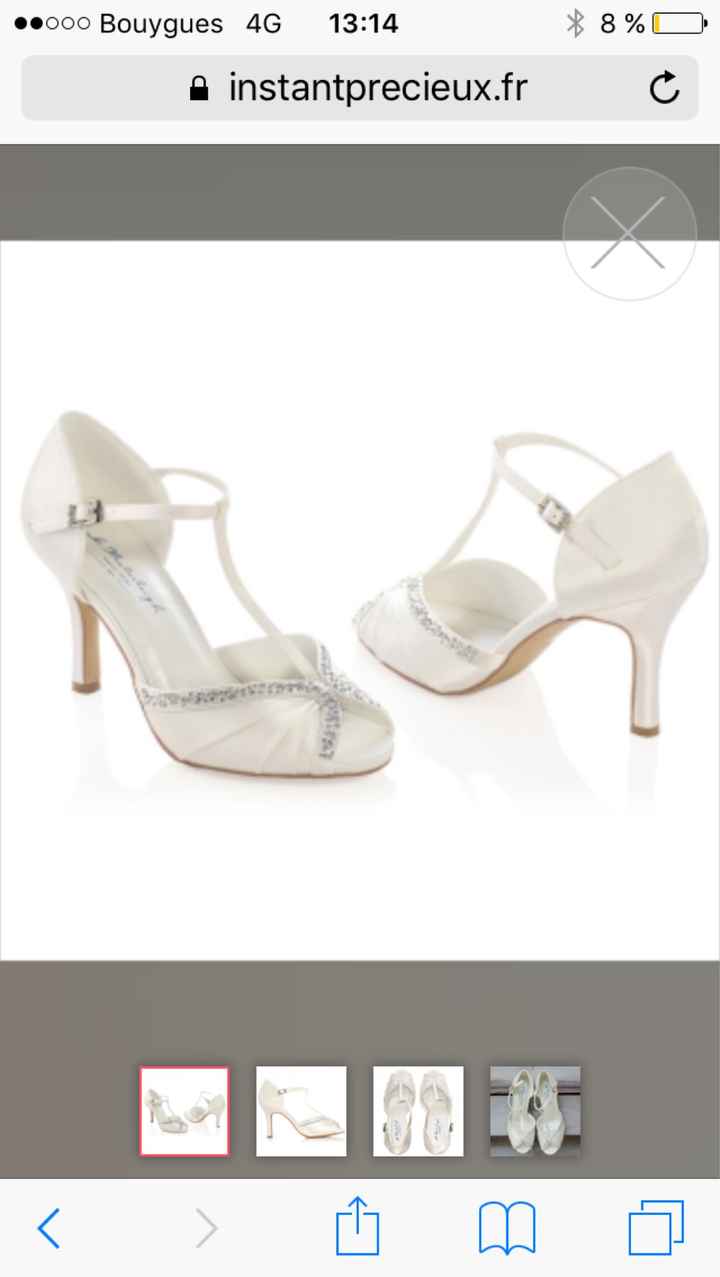  Chaussure tombée sous le charme - 1