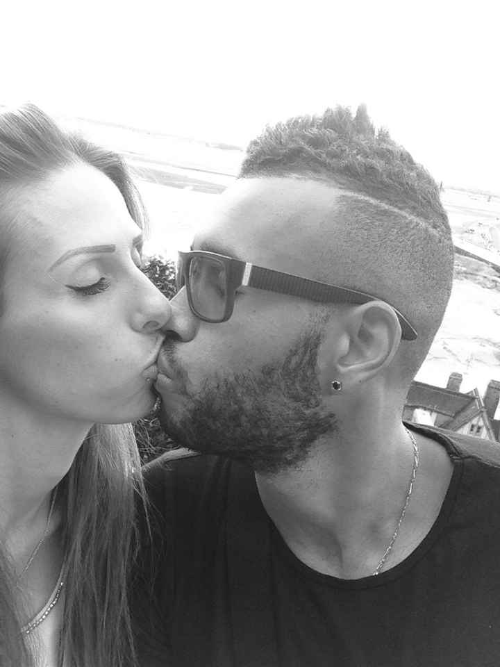Partagez votre plus belle photo de bisou d'amour ! - 1