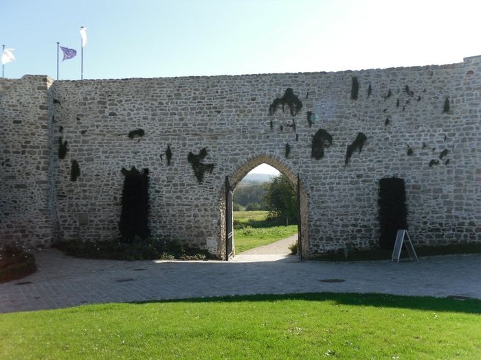 l'une des portes