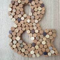 Lettre en bouchons de liège - 1