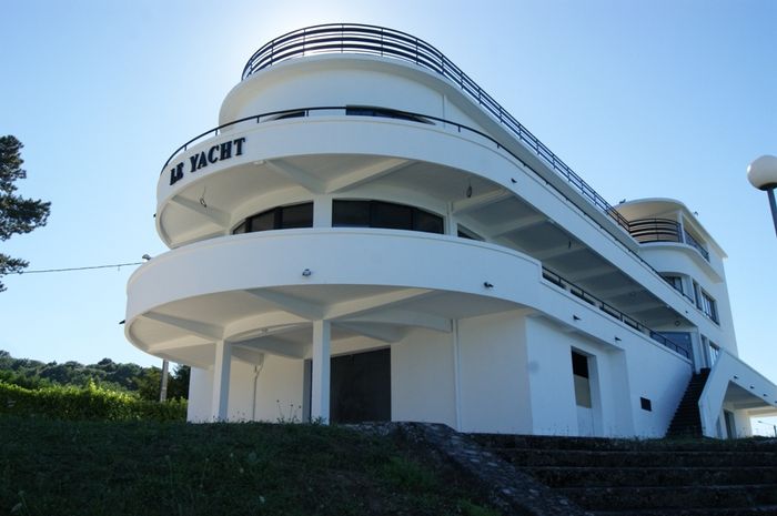 Salle LE YACHT