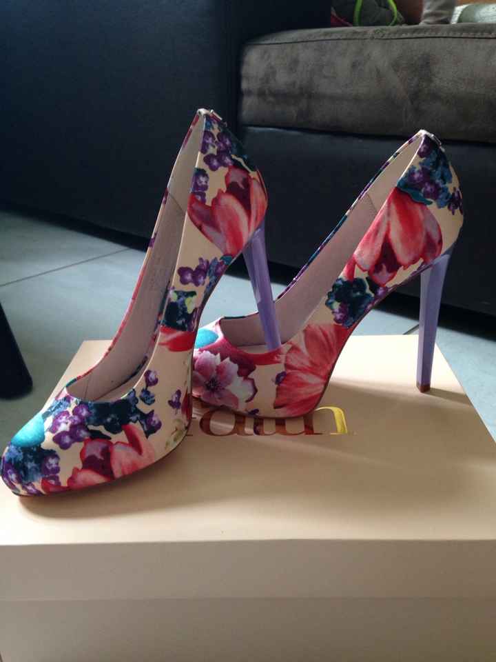 Vos chaussures ! - 1