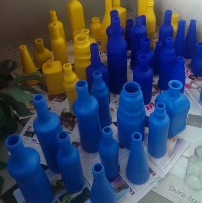 tu peins tes contenants de la couleur que tu veux
