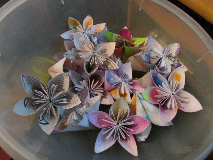 elles sont comme ca et j'en ai d'autre fait avec des feuilles de livre