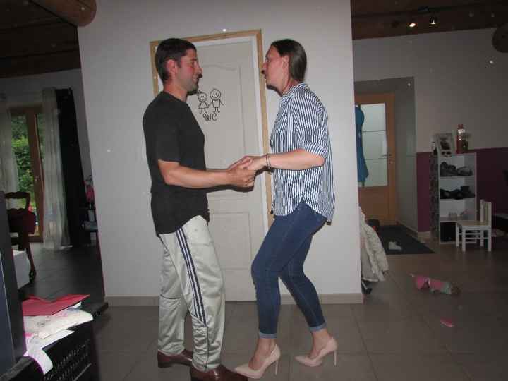 Dans 1s mon homme aura le pied écrasé  xD