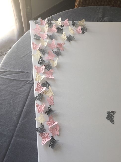 2eme essai plan de table àvec papillons ... vos avis - 1