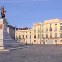La façade extérieure de la mairie