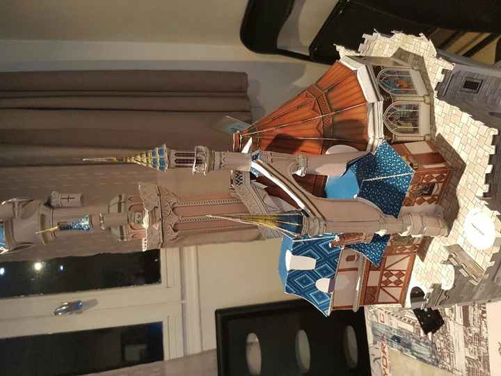 Un pari fou : confectionner la maquette du château disney - 1