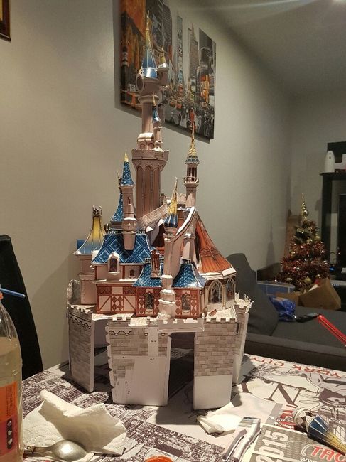 Un pari fou : confectionner la maquette du château disney - 1