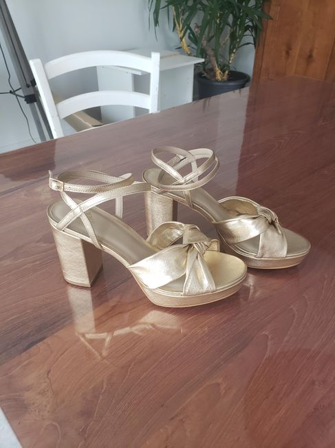 Dis-nous si tu as déjà trouvé tes chaussures de mariée ! 1