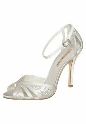 Chaussure a talon - 1
