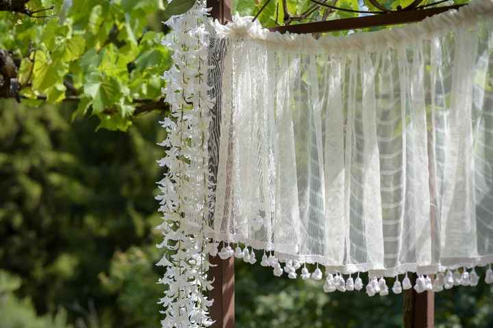 D'anciens rideaux de Belle-Maman sorti des tiroirs.