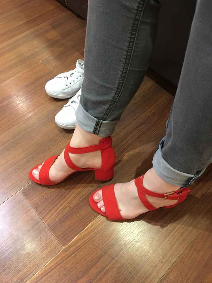 Mes chaussures, son costume - 3