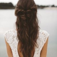 Quelle coiffure avec une robe dos nu ?? - 1